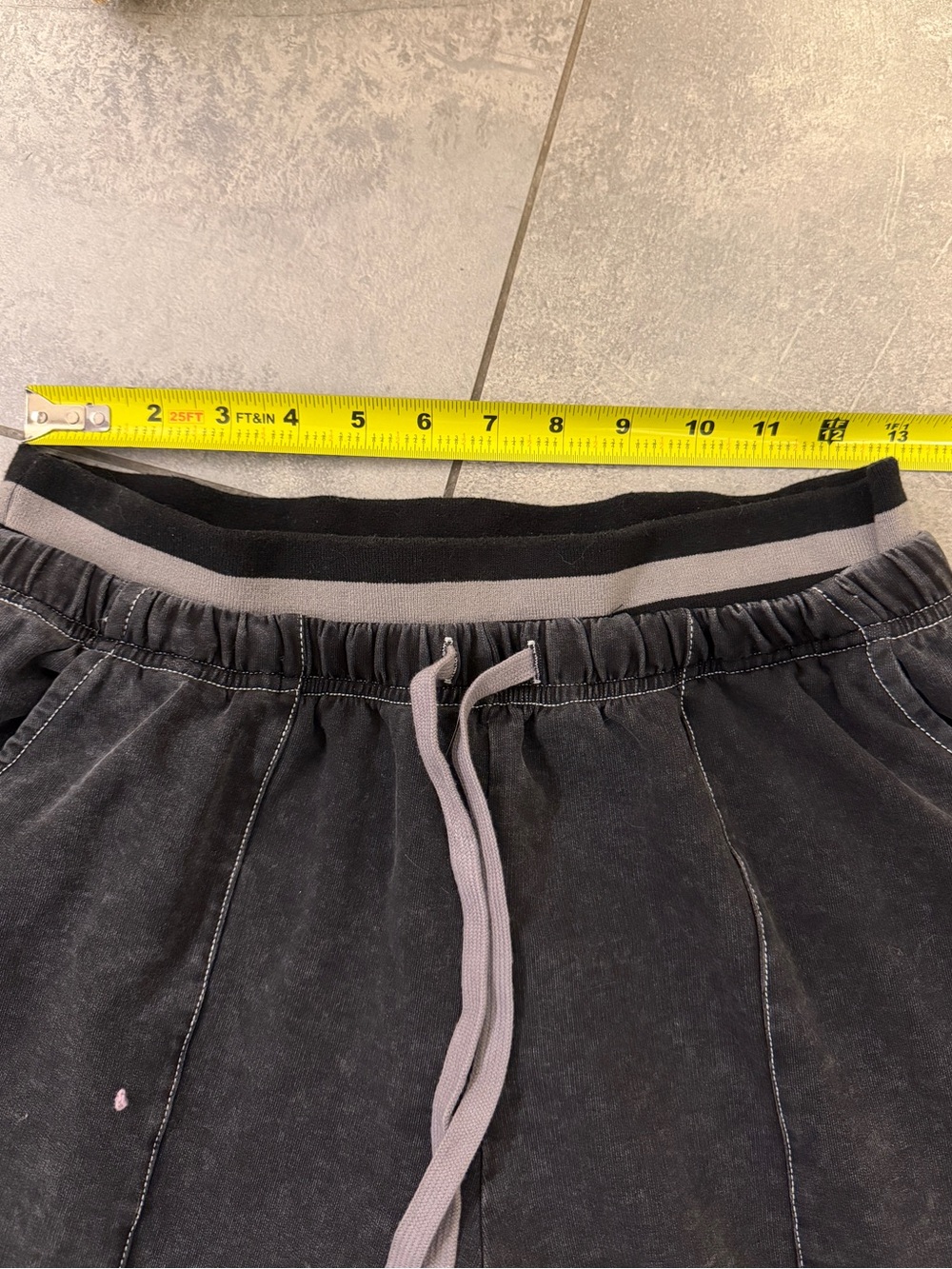 Hot Topic Grey Gothic Cross Cargo Wide Leg Sweatpants Baggy Double Waistband S - Picture 7 of 10
